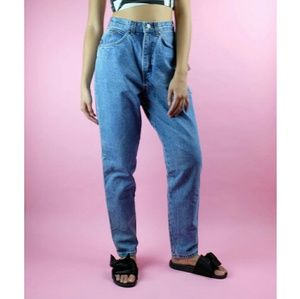 *FINAL MARKDOWN* Vintage high waisted jeans